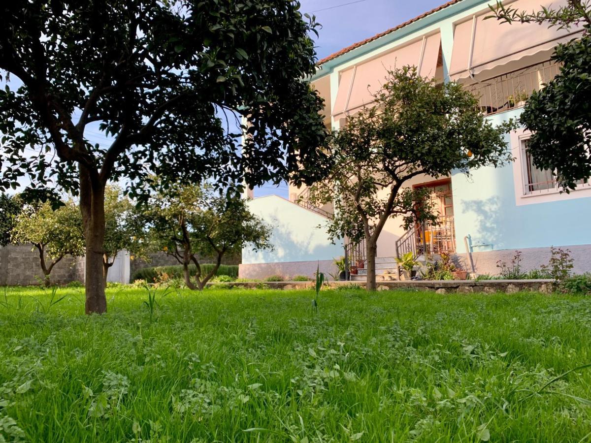 Mia Guest House - Entire Home With Balcony & Garden Дивьяка Экстерьер фото