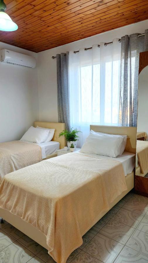 Mia Guest House - Entire Home With Balcony & Garden Дивьяка Экстерьер фото
