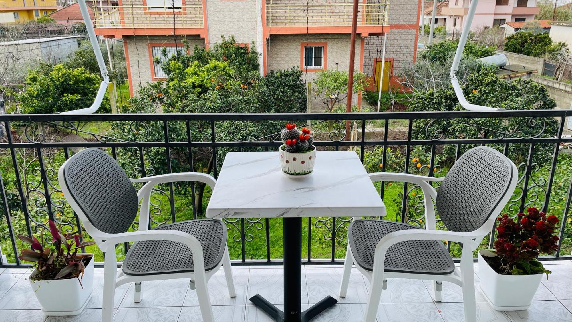 Mia Guest House - Entire Home With Balcony & Garden Дивьяка Экстерьер фото